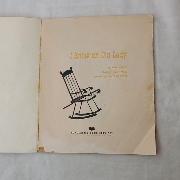 I Know An Old Lady Rose Bonne Alan Mills 1961 Abner Grabof Book + Sheet Music - Picture 6 of 9